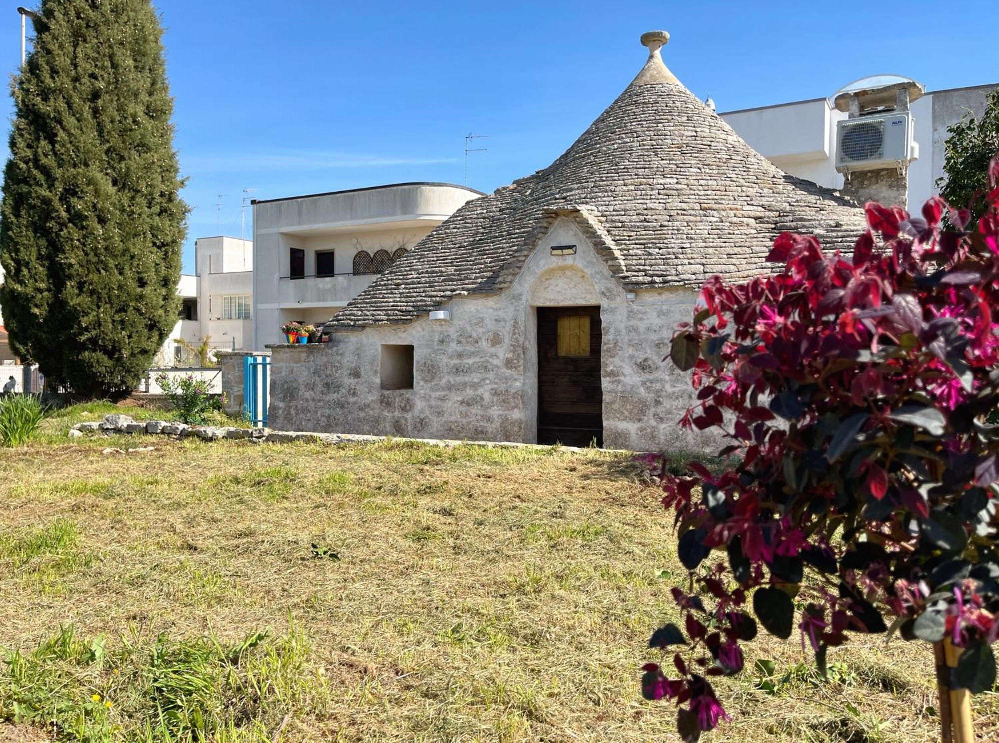 Trullo Liliana Villa อัลเบโรเบลโล ภายนอก รูปภาพ
