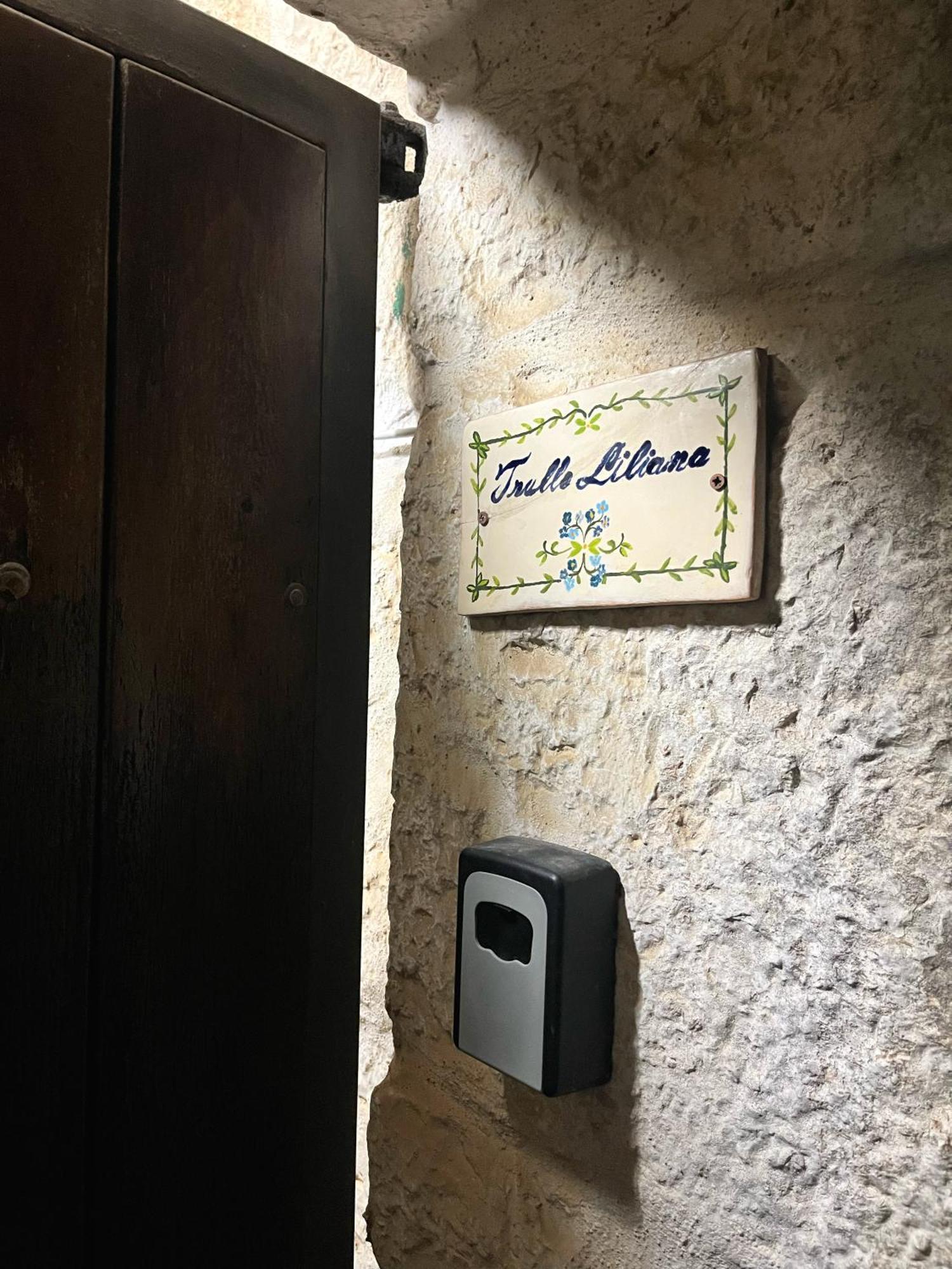 Trullo Liliana Villa อัลเบโรเบลโล ภายนอก รูปภาพ